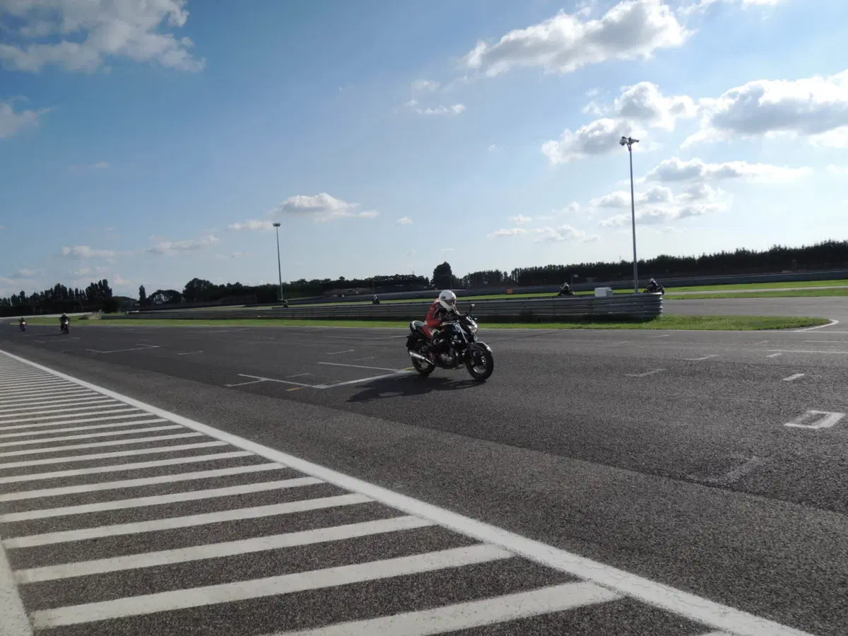 Corsi moto: successo ad Adria per Donneinsella (19)