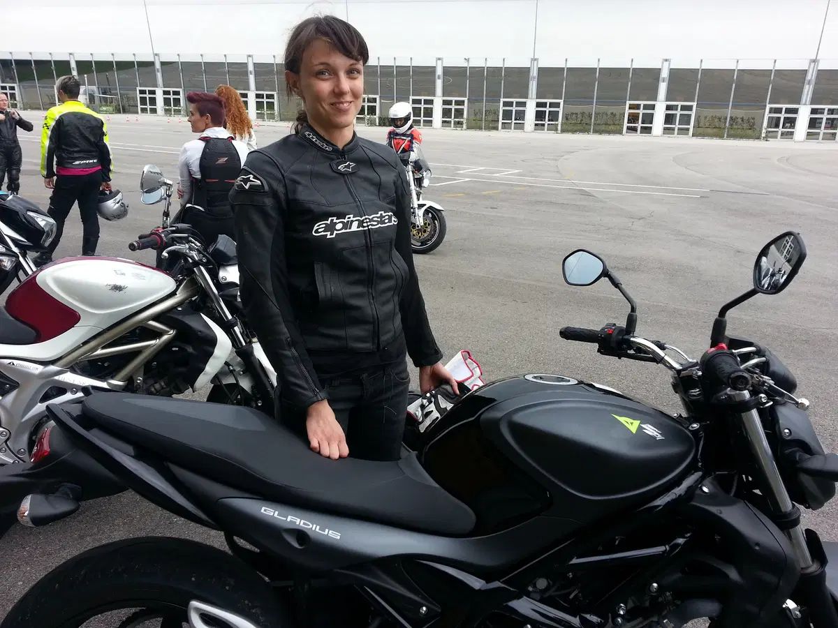 Corsi moto: successo ad Adria per Donneinsella