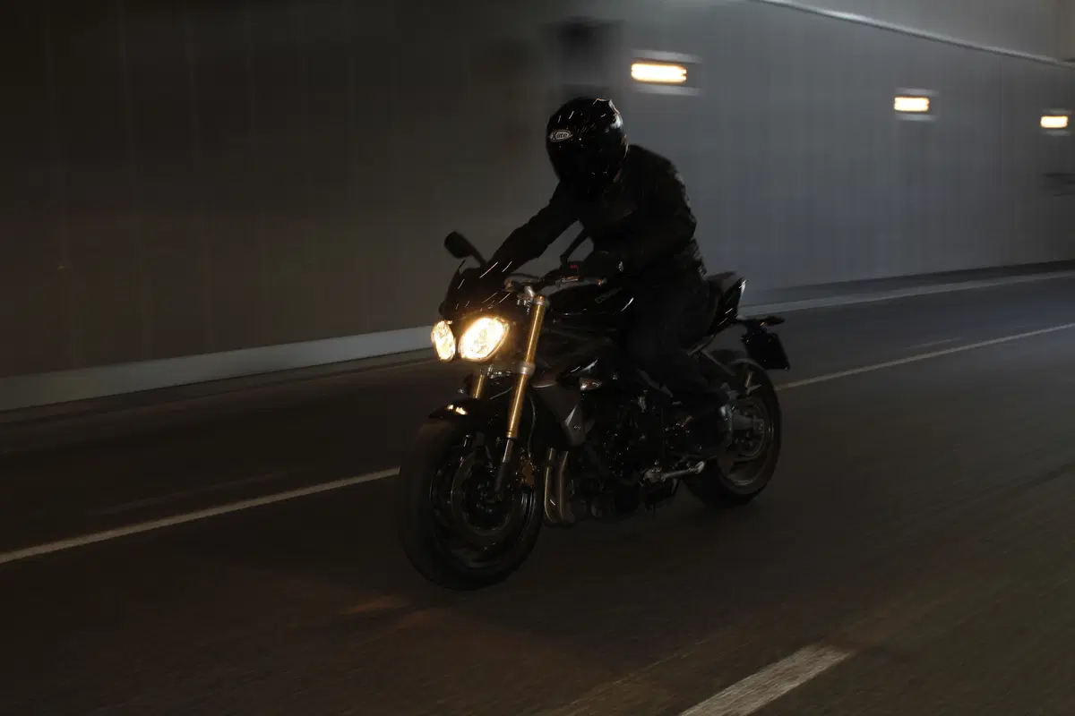 Triumph Street Triple ABS (10)