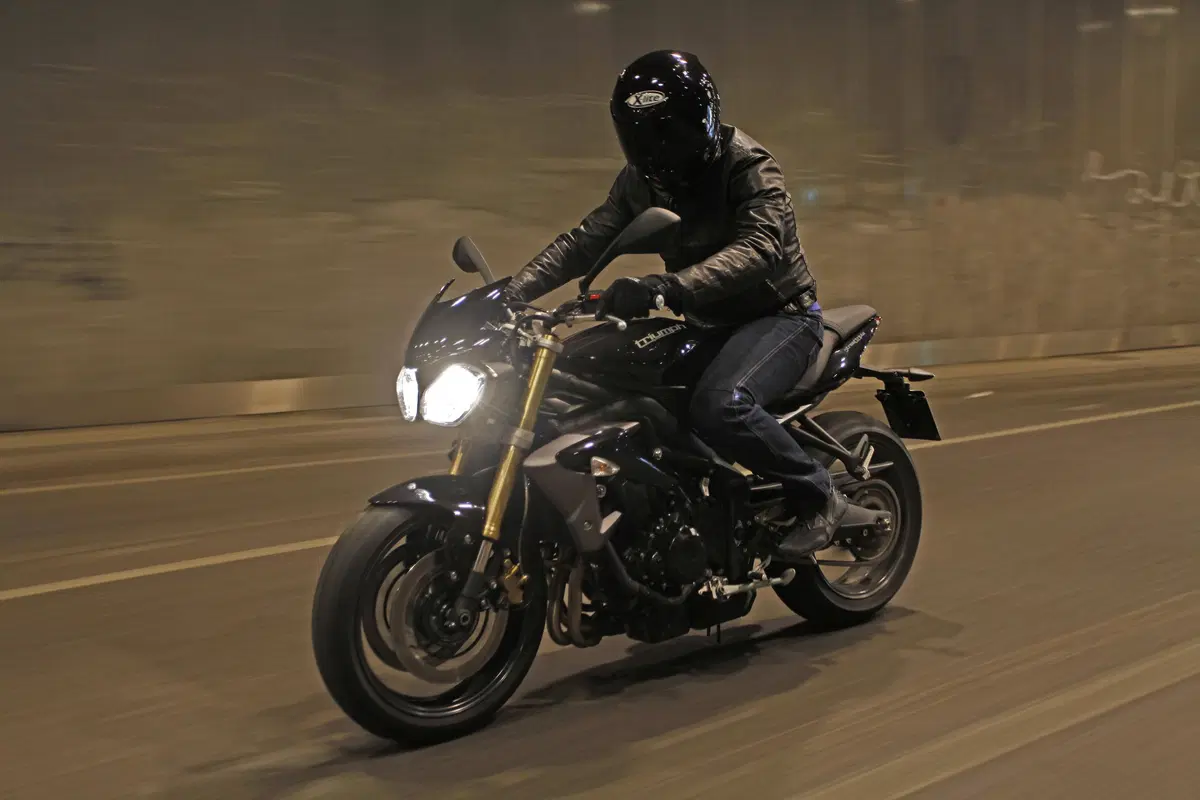 Triumph Street Triple ABS (15)