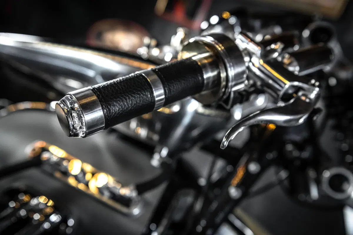 BMW R18 Magnifica. Dicono sia molto radicale, giudicate voi... (20)
