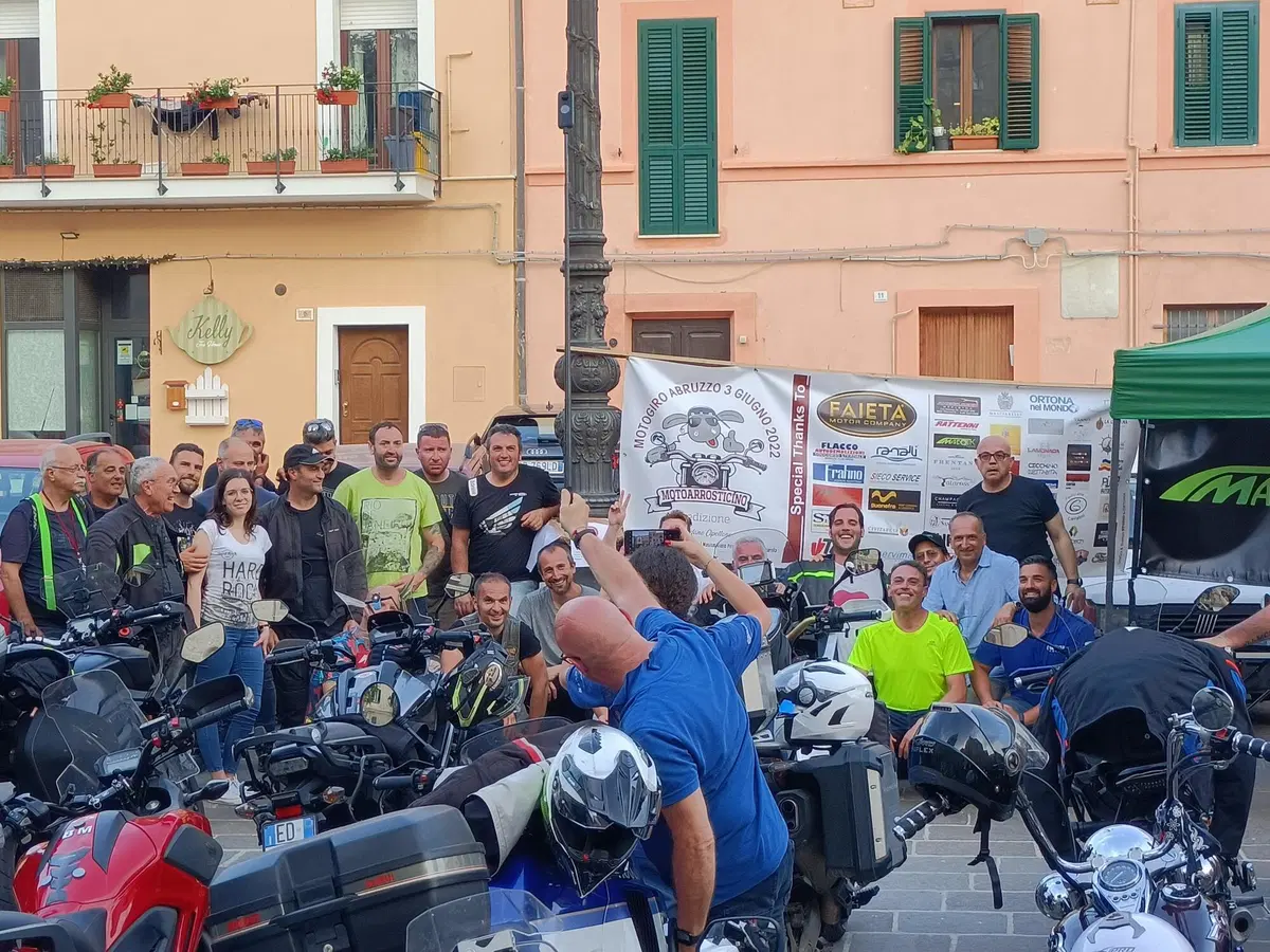 Grande successo per la prima edizione di "MotoArrosticino" in Abruzzo! (3)