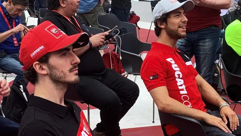 MotoGP 2022. Pecco Bagnaia ed Enea Bastianini che complimenti a Fabio Quartararo: "&Egrave; in forma al 100%! Ed &egrave; sempre davanti!"