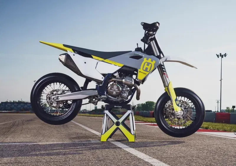 Husqvarna FS 450 FS 450 (2023) (8)