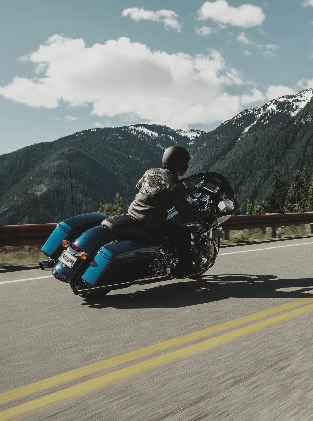 Harley-Davidson 2015: ecco la nuova Road Glide Special (2)