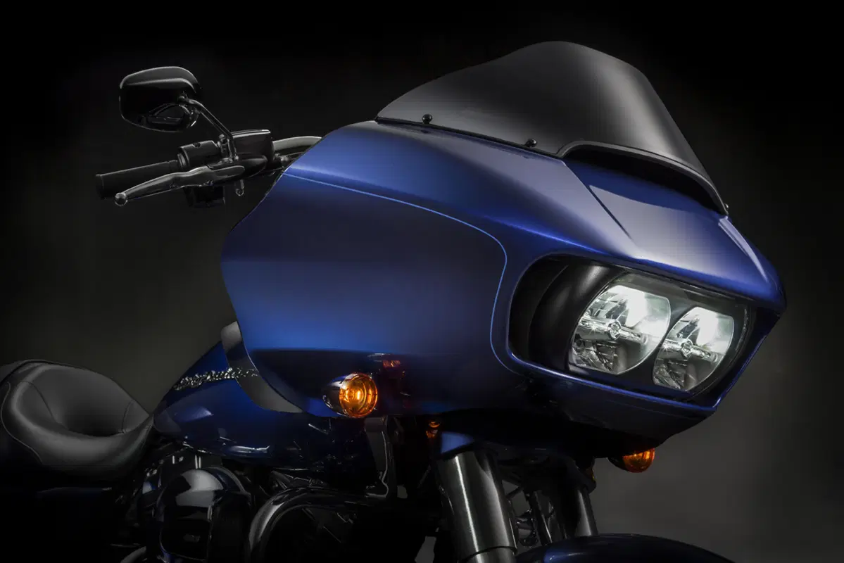 Harley-Davidson 2015: ecco la nuova Road Glide Special (7)