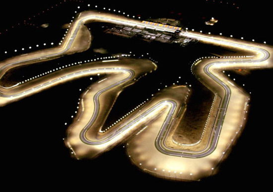 Niente Sud Africa per la SBK. Losail in notturna