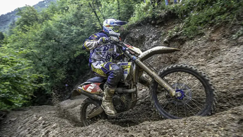 Enduro GP d'Italia: Renet e Nambotin Campioni del Mondo. A Salvini il GP di casa
