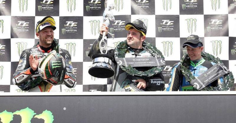 Tourist Trophy 2022: Michael Dunlop vince gara 2 Supersport: il record di Joey &egrave; pi&ugrave; vicino