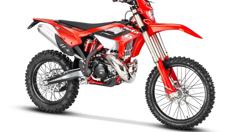 Ecco come sono cambiate le Beta RR Enduro 2023. Otto modelli per tutti i gusti