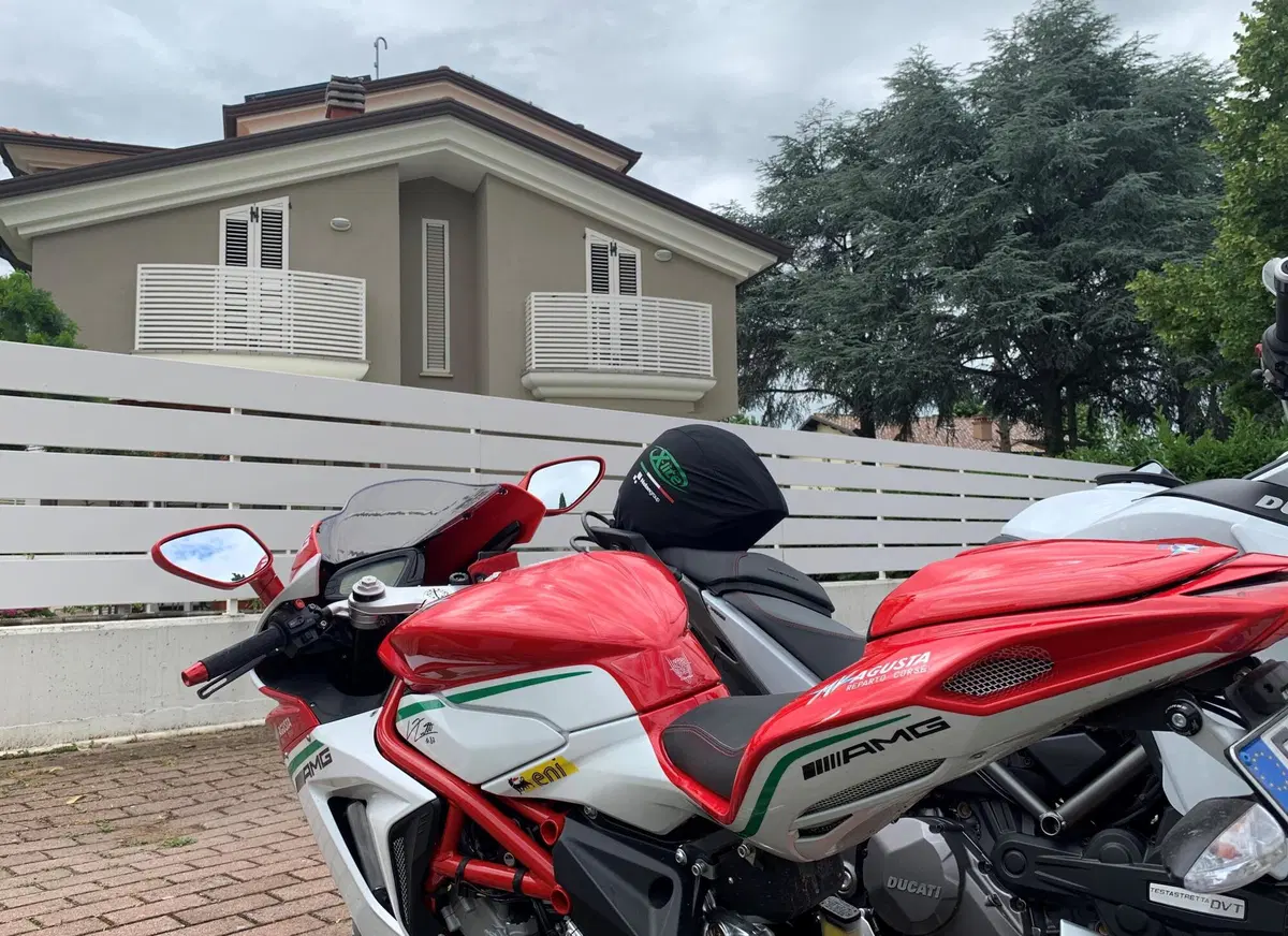 SBK 2022. GP D'ITALIA, la piadina e i pneumatici: foto dentro e fuori il circuito di Misano [GALLERY] (7)