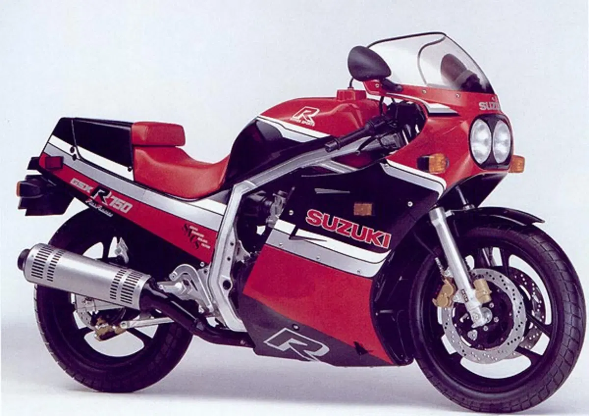 Suzuki GSX-R750: la superleggera  (5)