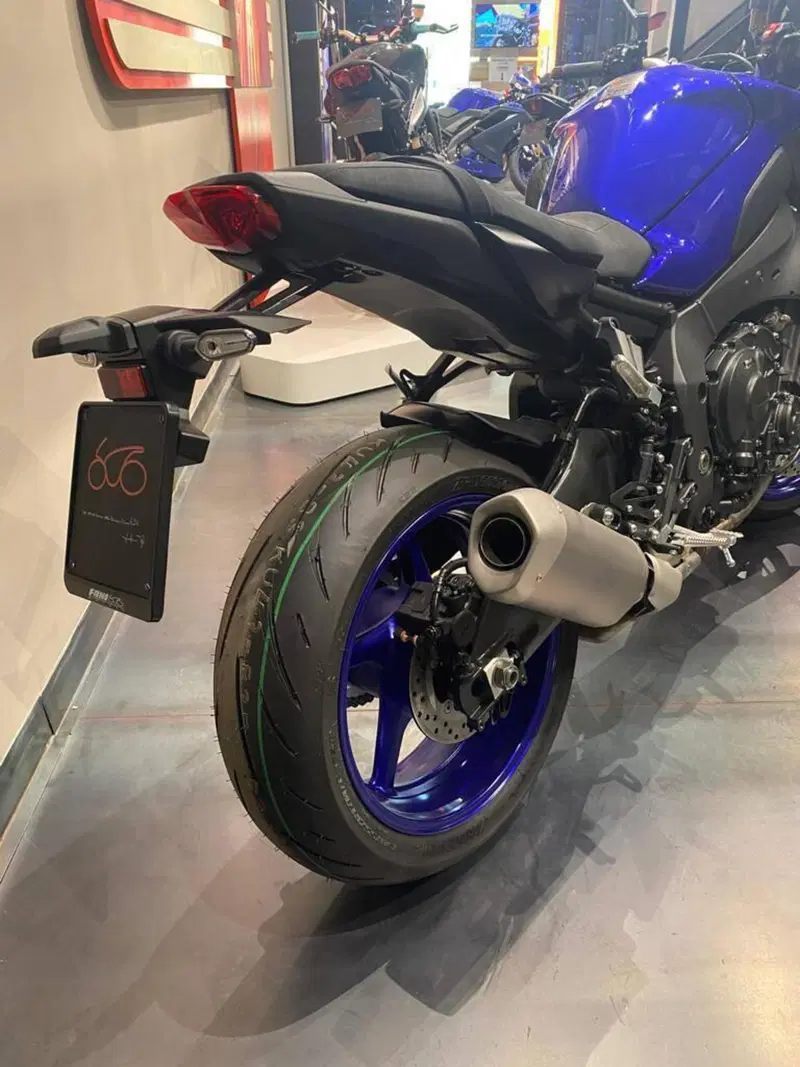 Yamaha MT-10 (2022 - 26) (4)