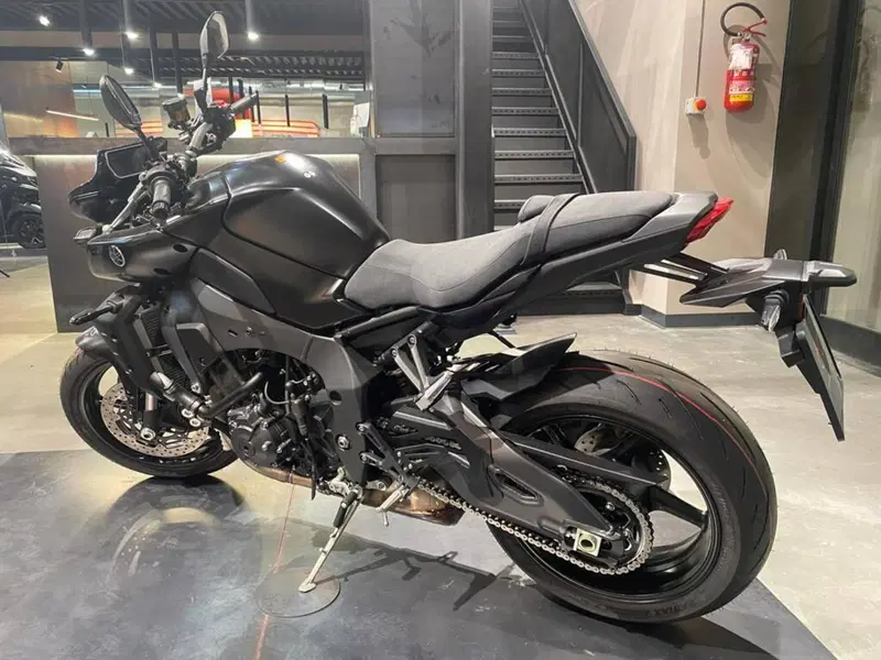 Yamaha MT-10 (2022 - 26) (2)