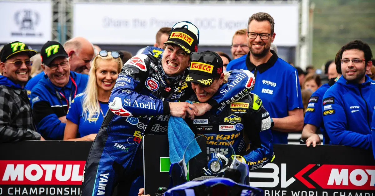 SBK 2022. GP d'Italia, in Supersport che lotta tra Dominique Aegerter, Lorenzo Baldassarri e Nicol&ograve; Bulega!