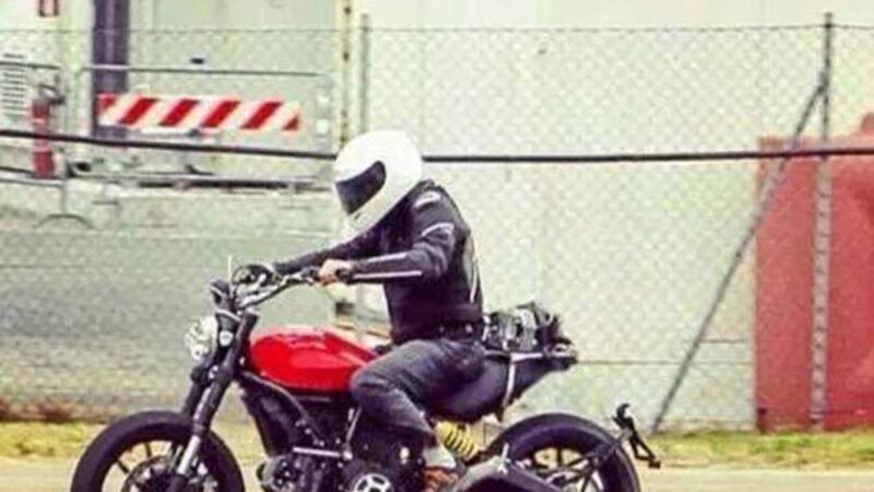 Ducati Scrambler: una nuovo foto spia durante i test