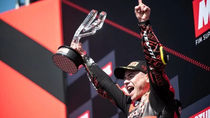 SBK 2022. GP d'Italia, Alvaro Bautista tinge Misano di rosso [VIDEO]