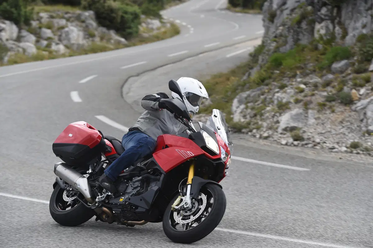 Aprilia Caponord 1200 Travelpack  (4)