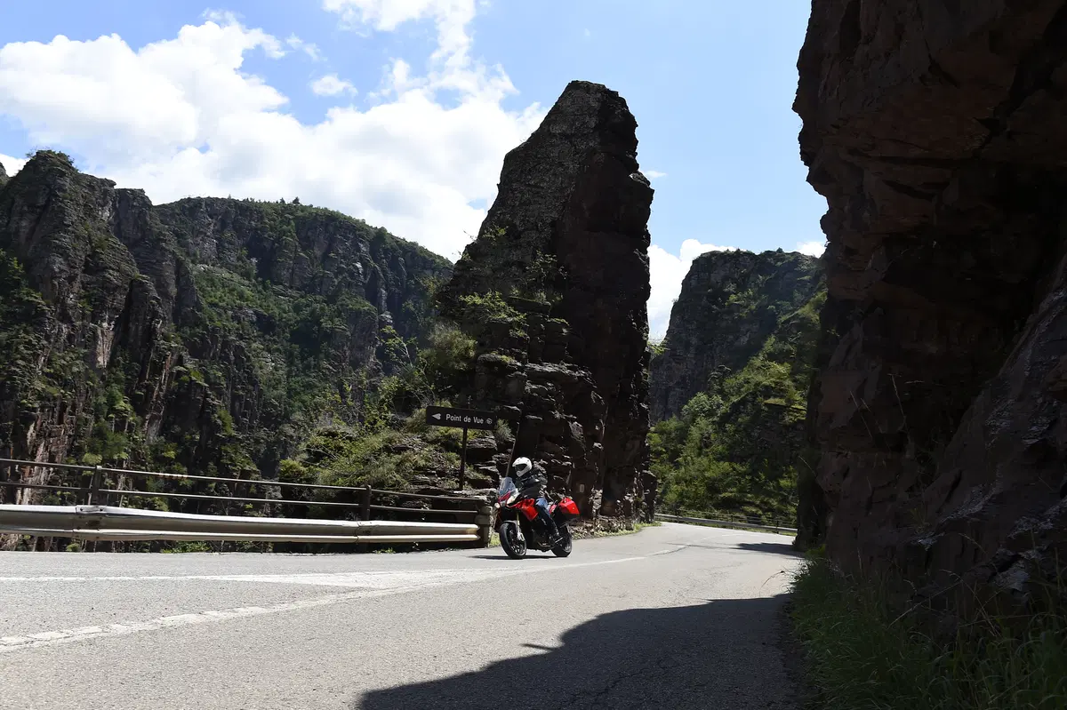 Aprilia Caponord 1200 Travelpack  (14)