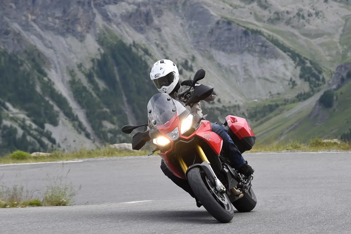 Aprilia Caponord 1200 Travelpack  (2)