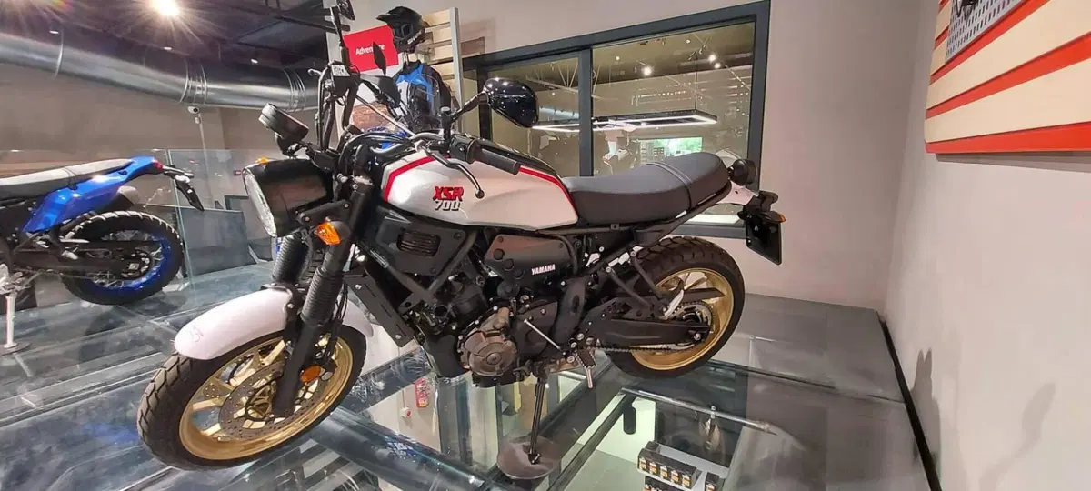 Yamaha XSR 700 XTribute (2022 - 24) (2)
