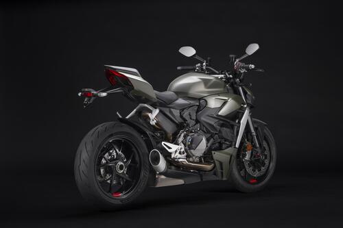 La Ducati Streetfighter V2 diventa green. Ma sempre a benzina (3)