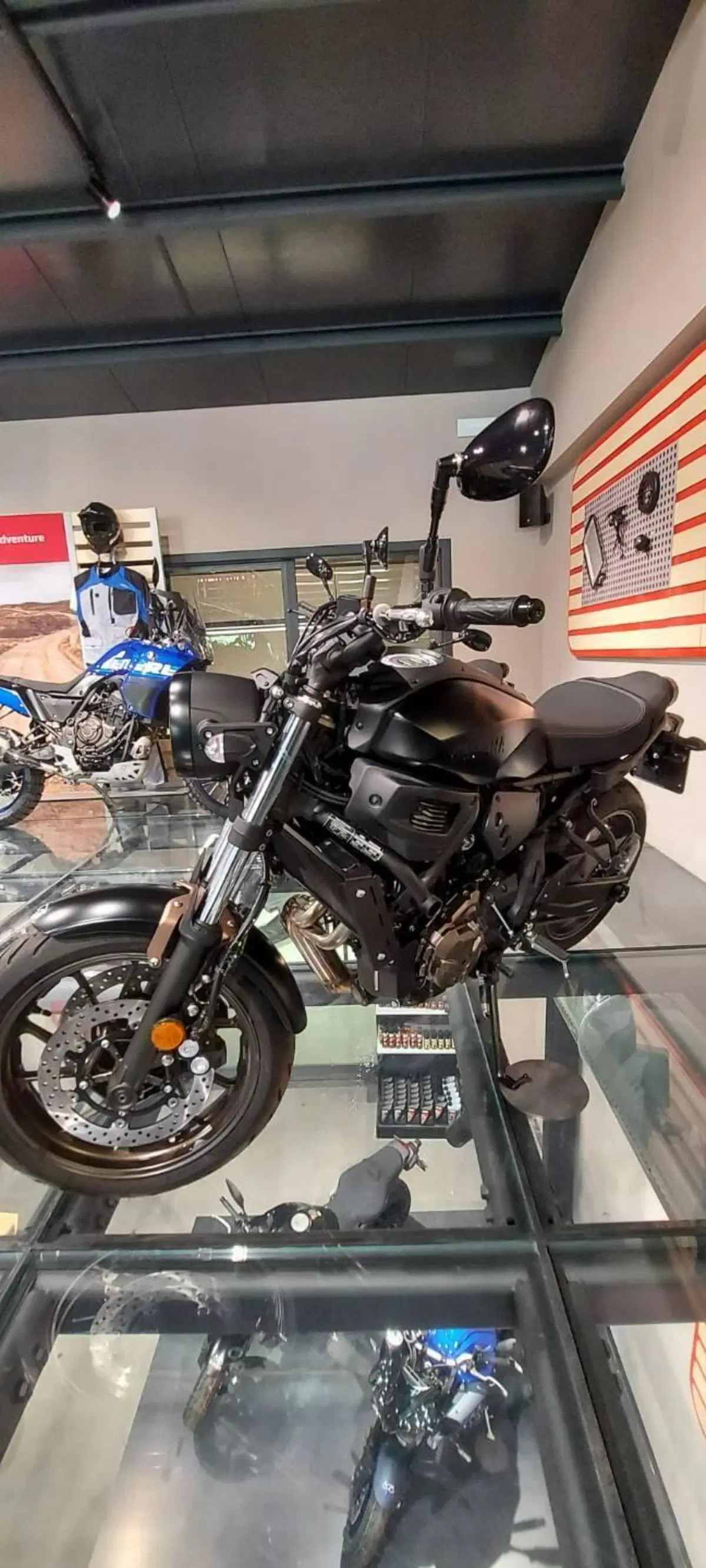 Yamaha XSR 700 (2021) (2)