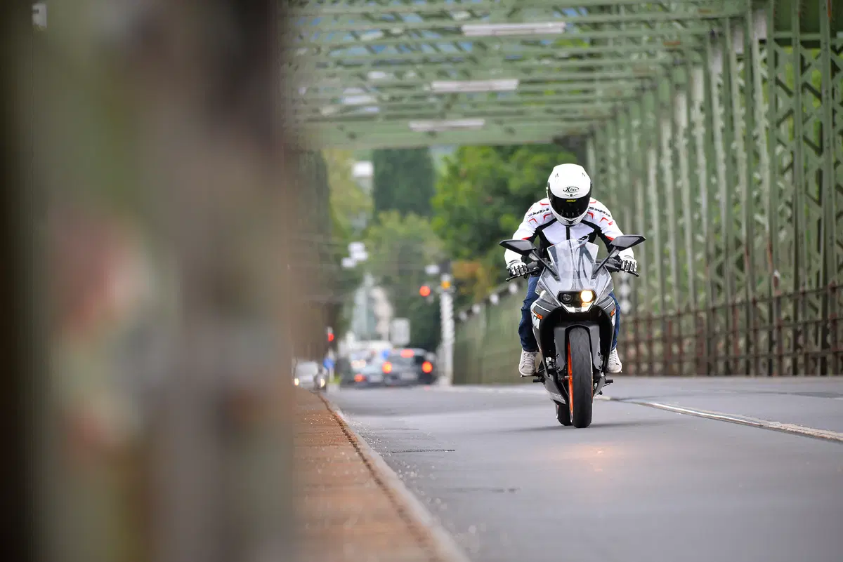 KTM RC 125  (9)