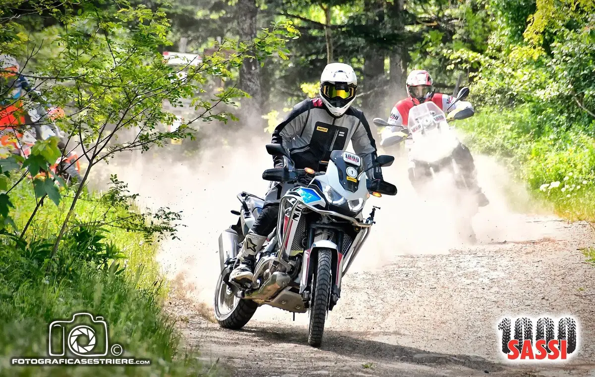 Fuoristrada vietato in Italia? Falso! Vieni con noi alla 1000 Sassi in Toscana con l'Africa Twin (7)