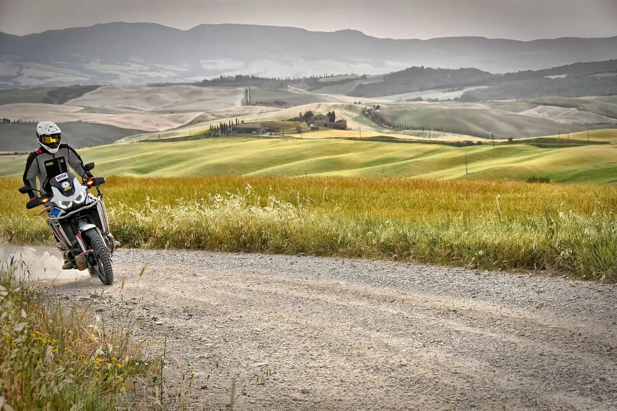 Fuoristrada vietato in Italia? Falso! Vieni con noi alla 1000 Sassi in Toscana con l'Africa Twin (15)