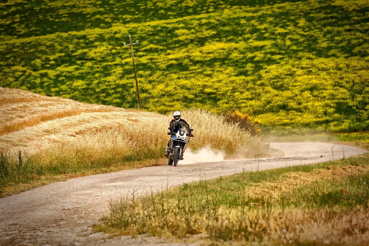 Fuoristrada vietato in Italia? Falso! Vieni con noi alla 1000 Sassi in Toscana con l'Africa Twin (14)