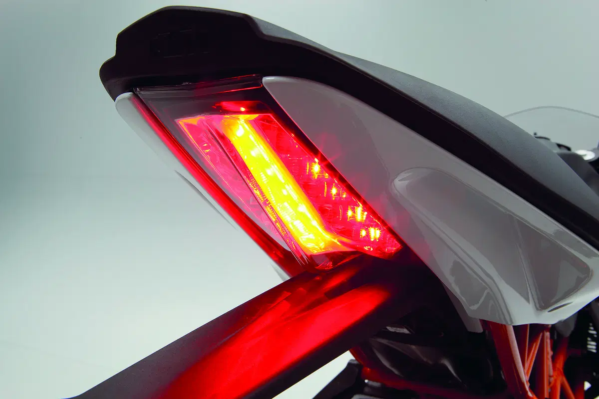 KTM RC 125  (27)