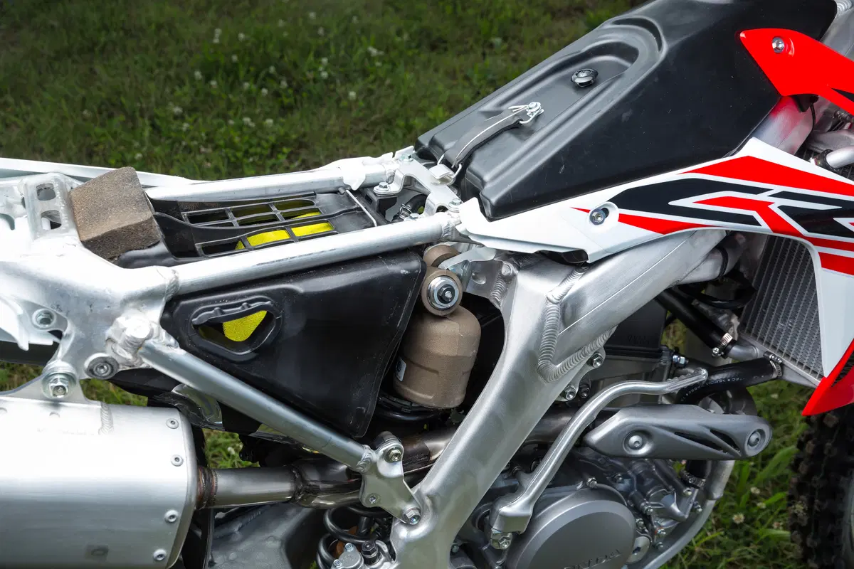 Honda CRF450R e CRF250R 2015  (19)