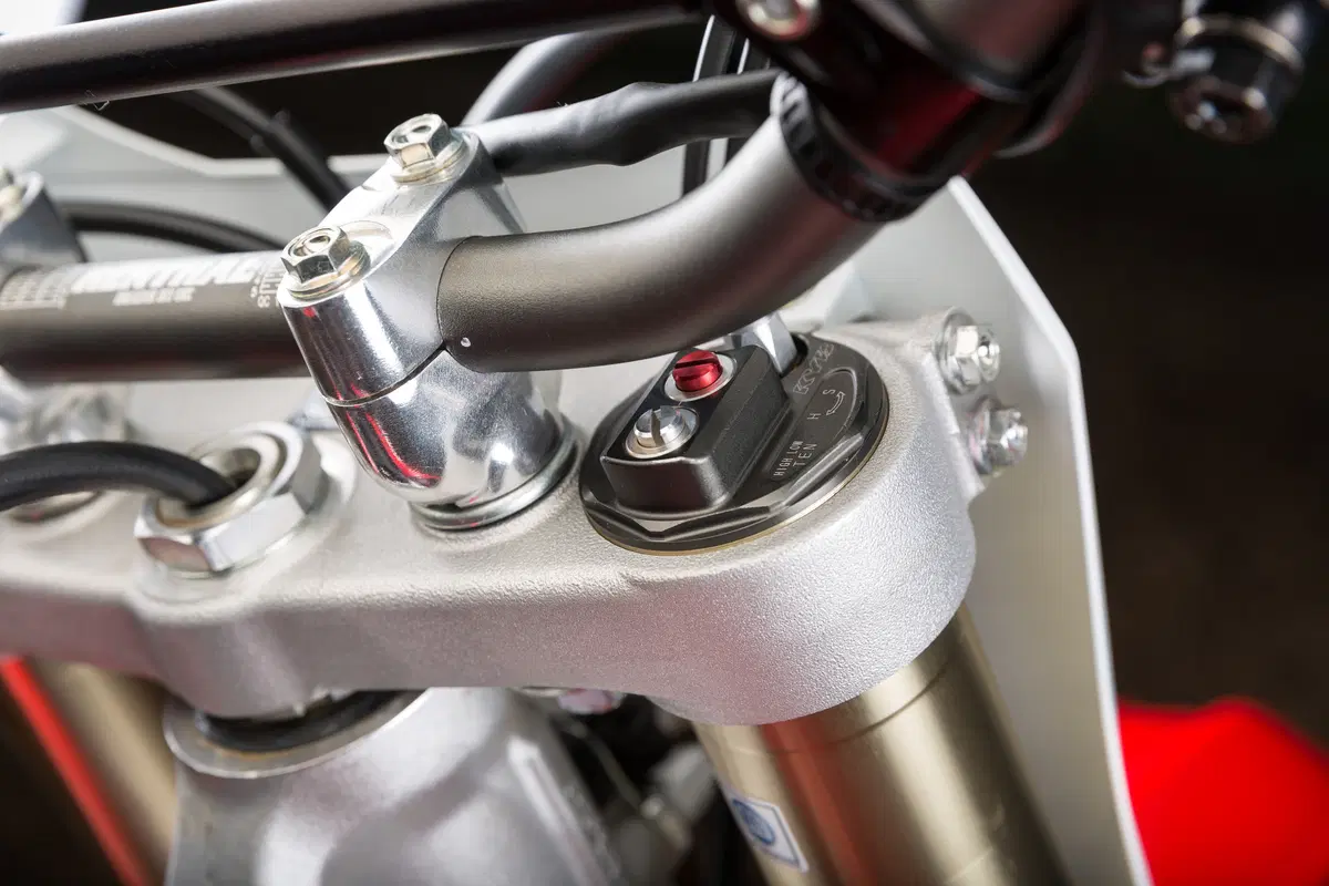 Honda CRF450R e CRF250R 2015  (33)