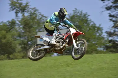 Honda CRF450R e CRF250R 2015 