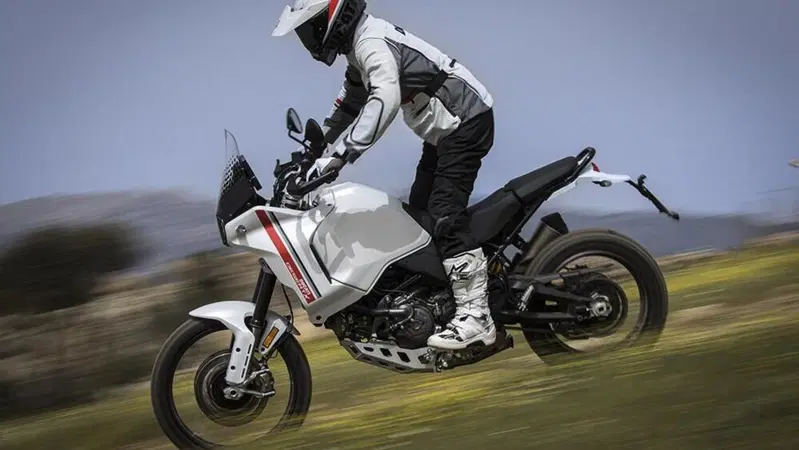 Volete provare la Ducati DesertX? C'&egrave; l'Open Weekend