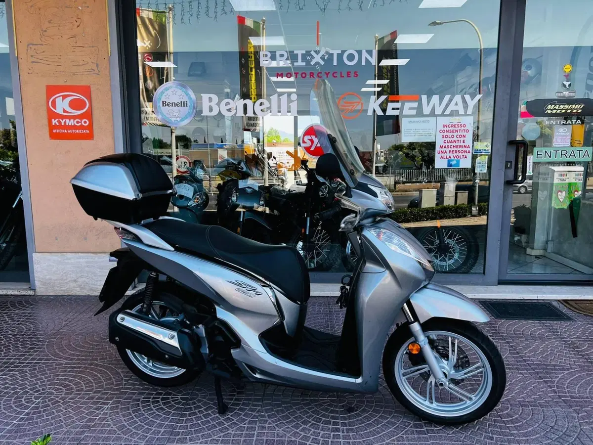 Honda SH 300 i ABS (2016 - 20) (4)