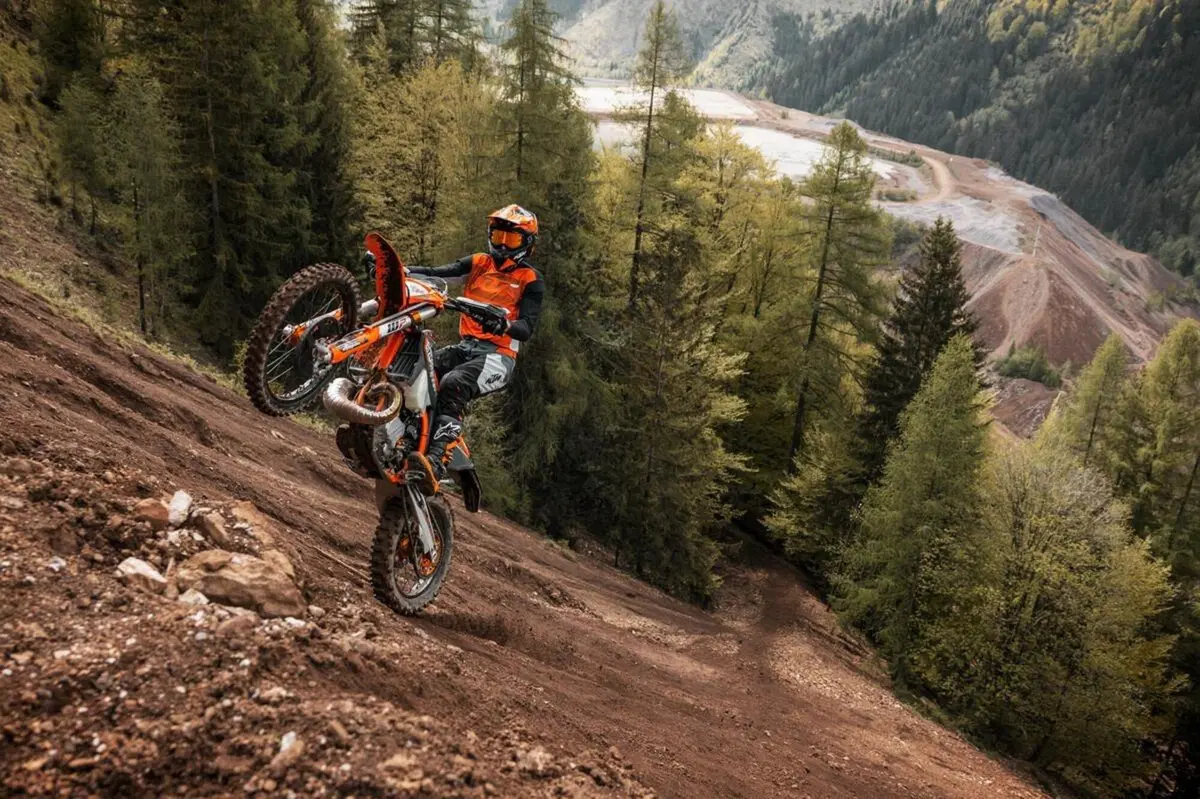 Pensate all’Erzbergrodeo? Ecco la KTM 300 EXC che vi servirà (12)