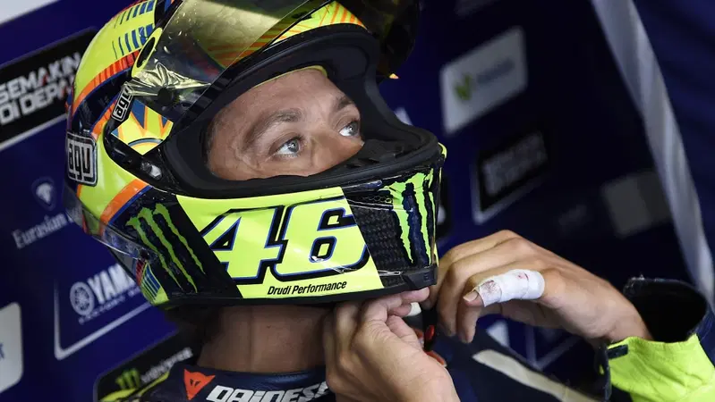 Rossi: "Marquez tira apposta le Ducati"