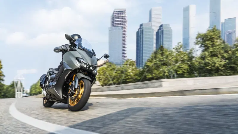 Dalle 4 alle 2 ruote. Ecco perch&eacute; gli italiani preferiscono le moto
