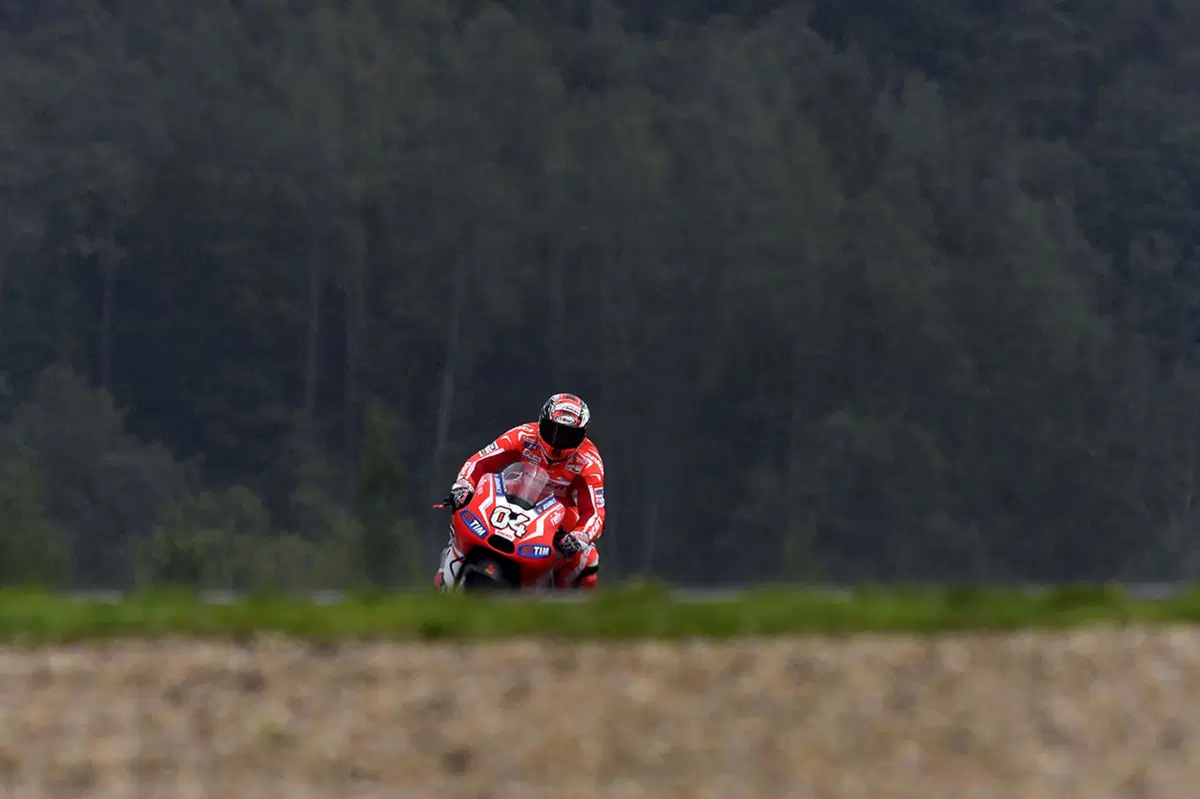 GP della Rep. Ceca. Le foto più spettacolari (6)
