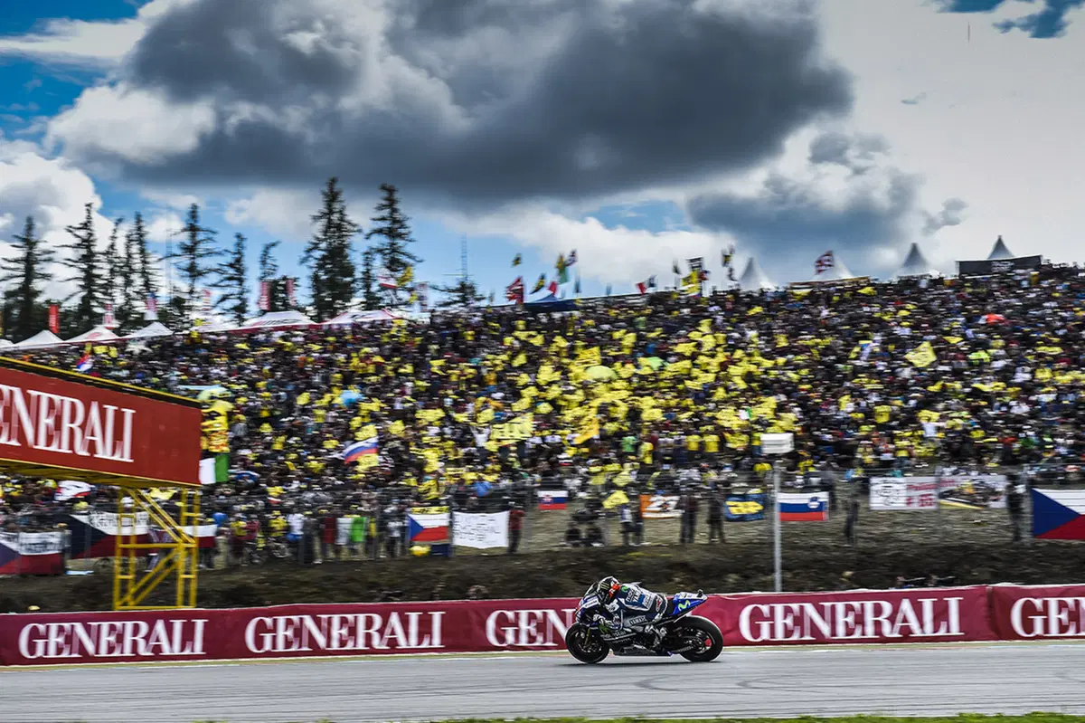GP della Rep. Ceca. Le foto più spettacolari (17)