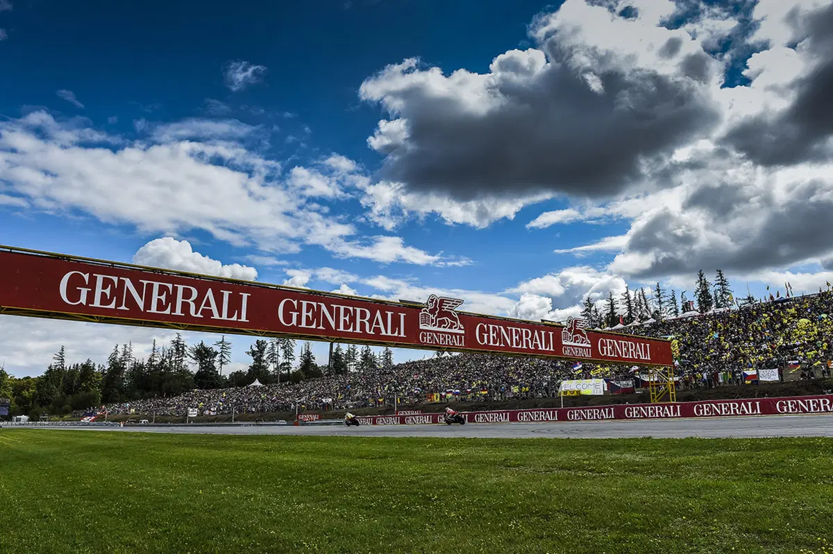 GP della Rep. Ceca. Le foto più spettacolari (19)