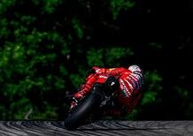 MotoGP 2022. GP di Germania, Pecco Bagnaia vince una fantastica sfida con Fabio Quartararo per la pole!