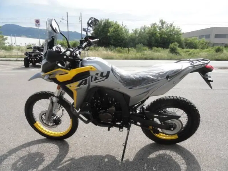 Voge Valico 300 Rally (2022 - 26) (5)