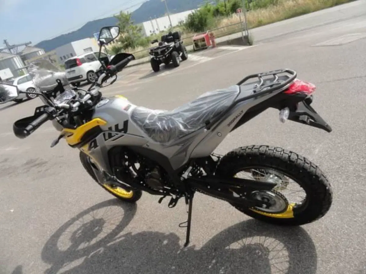 Voge Valico 300 Rally (2022 - 26) (6)