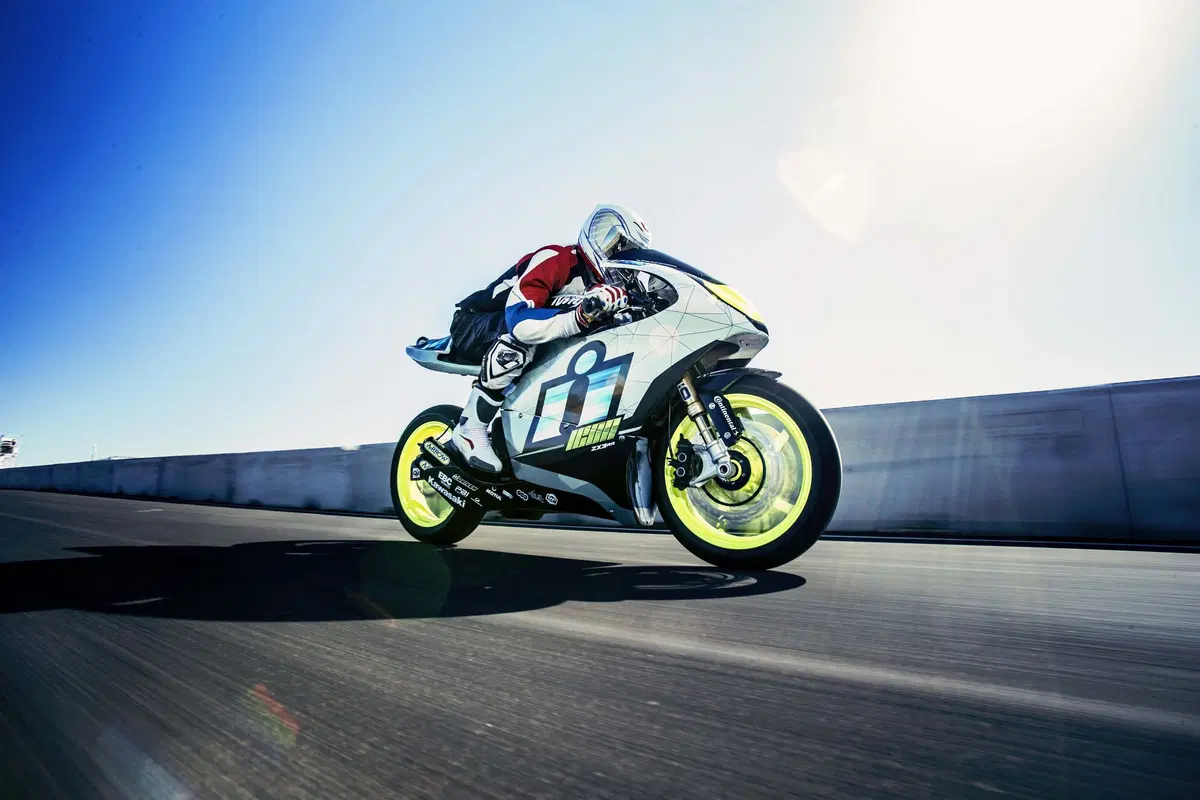 Icon: Kawasaki ZX3-RR concept