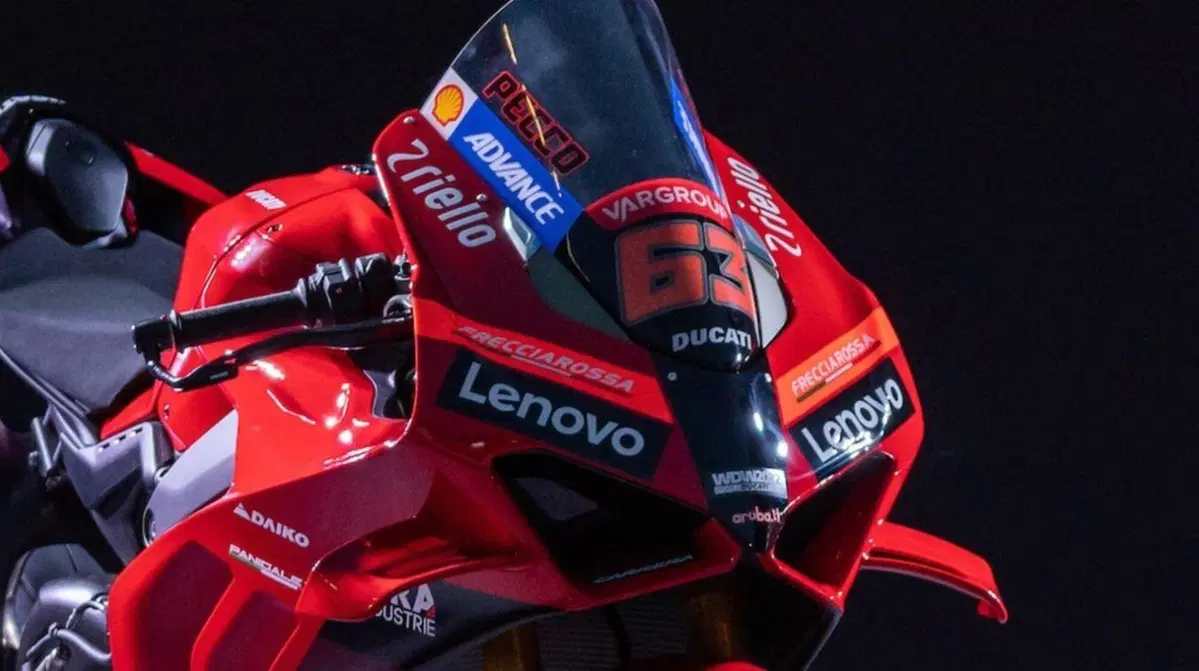 Le Panigale V4 della Gara dei Campioni (WDW) sono repliche MotoGP e SBK (4)