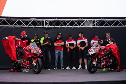 Le Panigale V4 della Gara dei Campioni (WDW) sono repliche MotoGP e SBK (6)