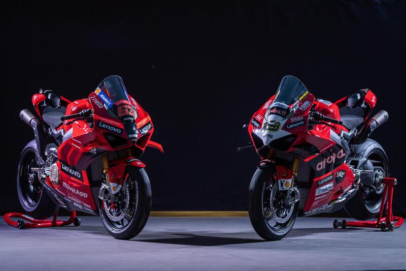 Le Panigale V4 della Gara dei Campioni (WDW) sono repliche MotoGP e SBK